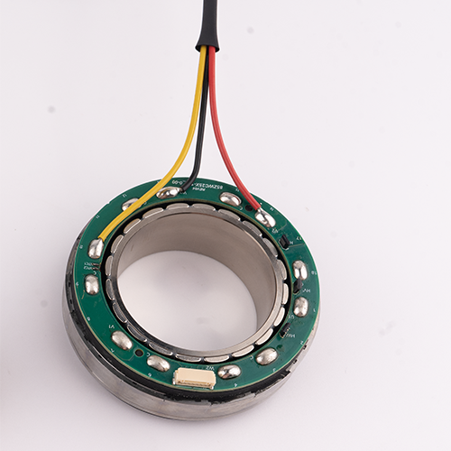 Rahmenloser 50-mm-Torquemotor f&uuml;r industrielle Direktantriebssysteme